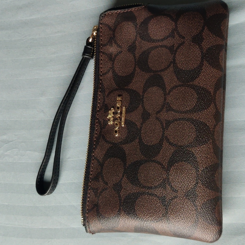 Coach wristlet bag
